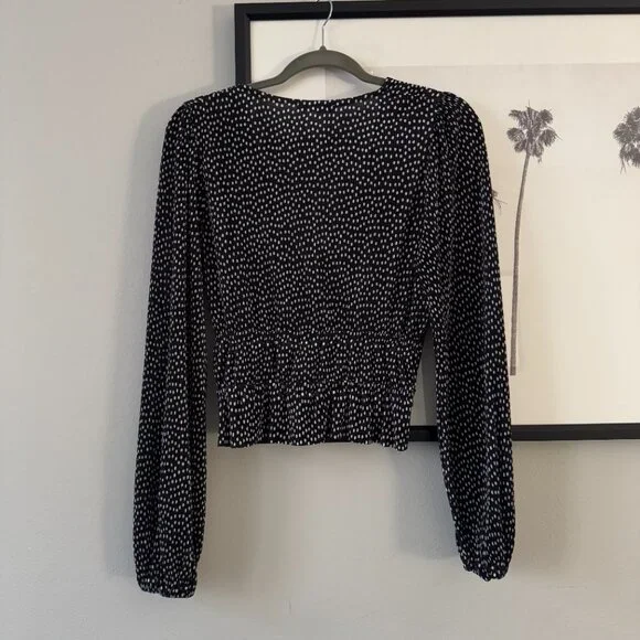 Zara | EUC Polka Dot Long Sleeve Chiffon Blouse in Black/White Size Medium - Picture 4 of 5